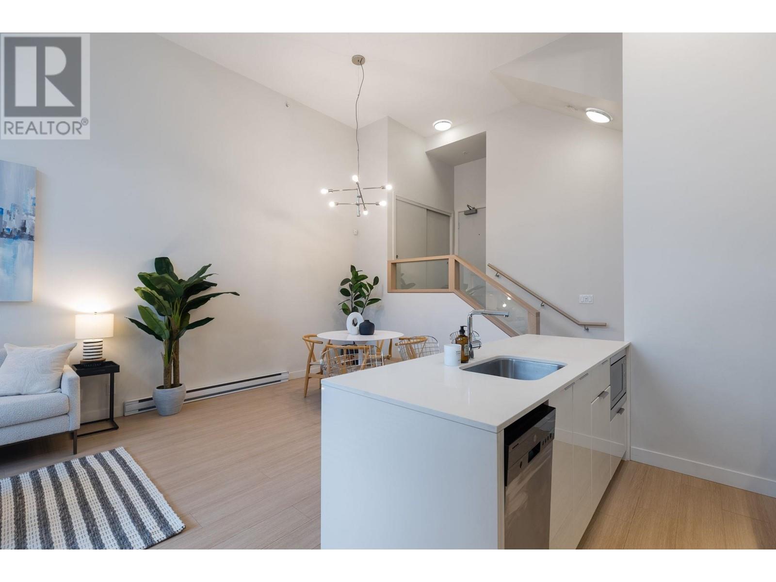 410 E 11th Avenue, Vancouver, British Columbia  V5T 0C7 - Photo 9 - R2865681