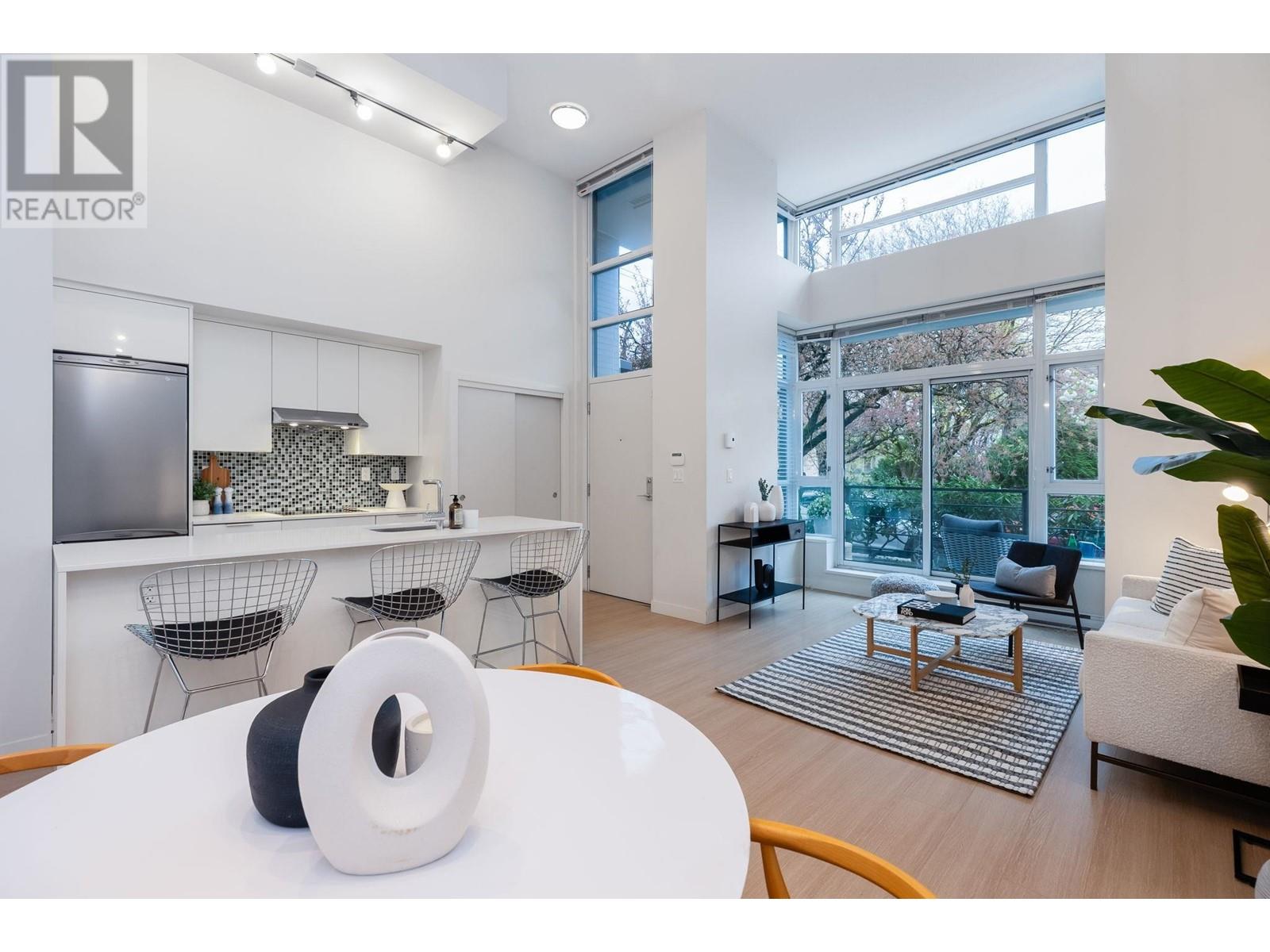 410 E 11th Avenue, Vancouver, British Columbia  V5T 0C7 - Photo 10 - R2865681