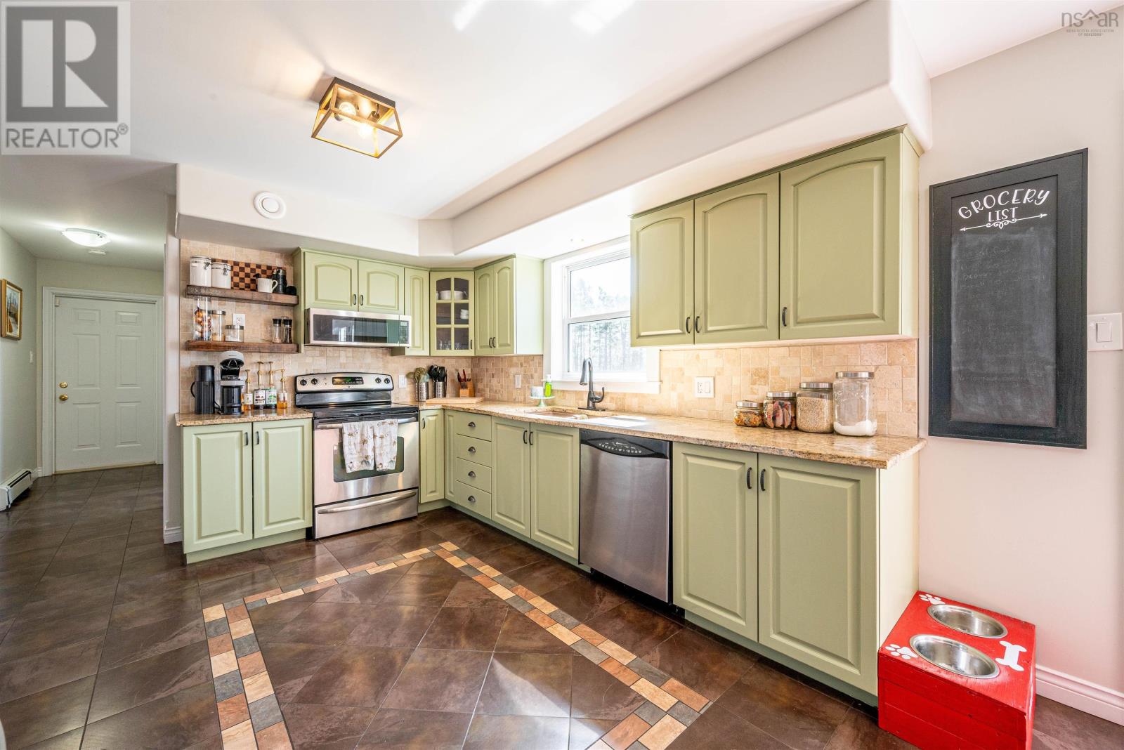 121 Joan Drive, Beaver Bank, Nova Scotia  B4E 3J1 - Photo 9 - 202406017