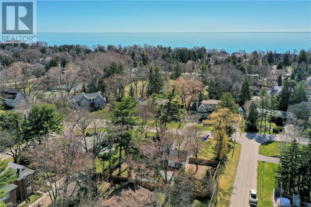 150 Dianne Avenue, Oakville, Ontario  L6J 4H1 - Photo 2 - 40565293