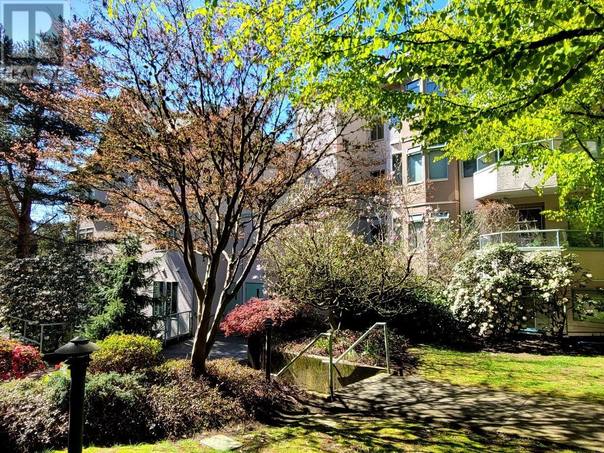 204 6737 Station Hill Court, Burnaby, British Columbia  V3N 4V2 - Photo 8 - R2864521