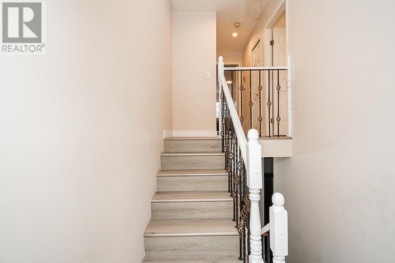 18 1318 Brunette Avenue, Coquitlam, British Columbia  V3K 6R1 - Photo 13 - R2865623