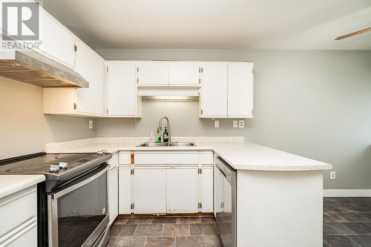 18 1318 Brunette Avenue, Coquitlam, British Columbia  V3K 6R1 - Photo 7 - R2865623