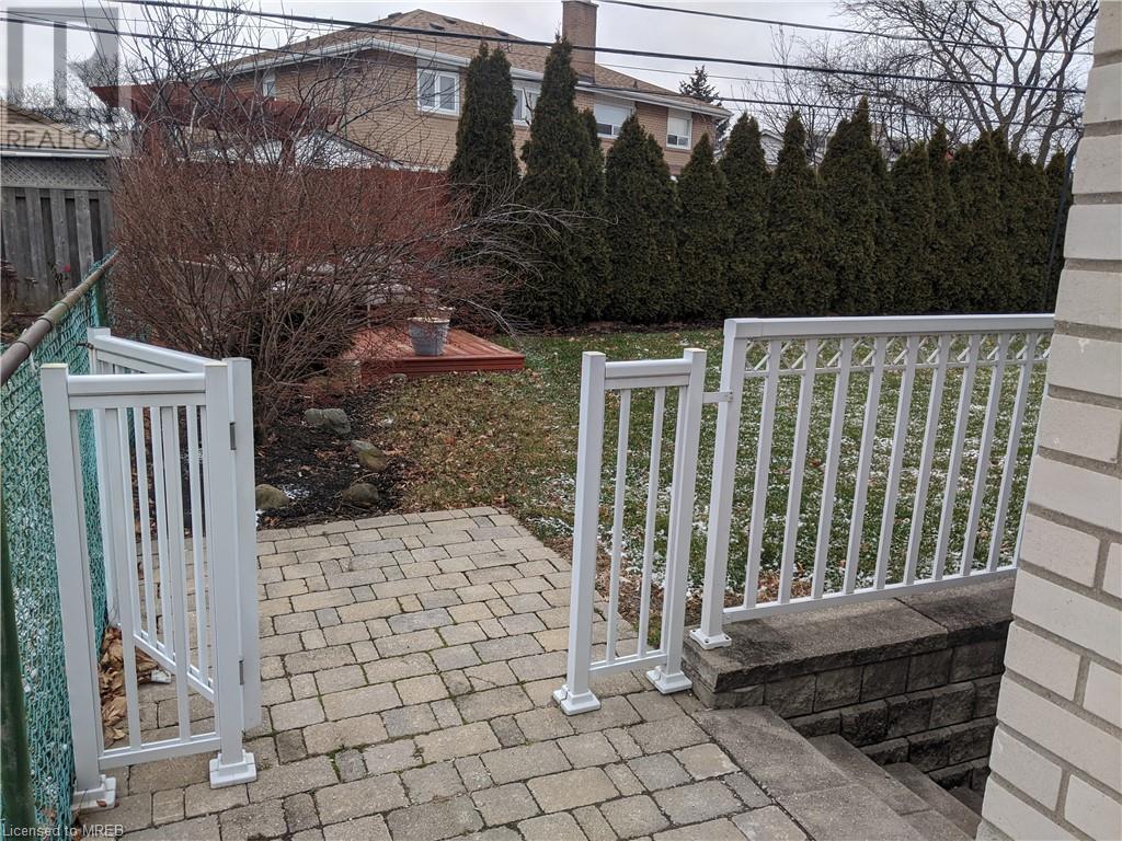 78 Brampton Road Unit# Lower, Toronto, Ontario  M9R 3J9 - Photo 5 - 40565864