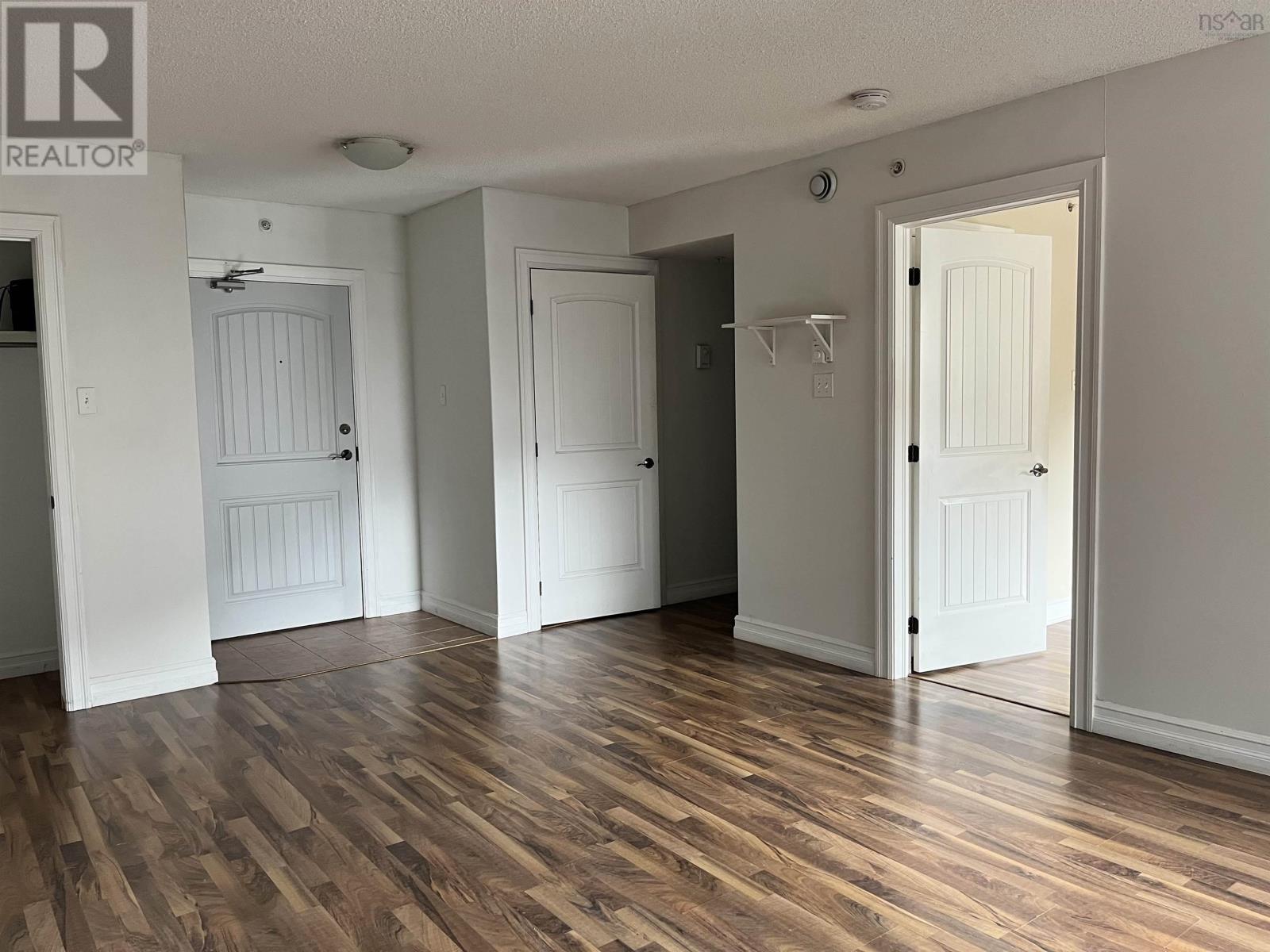 209 5505 Falkland Street, Halifax, Nova Scotia  B3K 1A6 - Photo 11 - 202406035