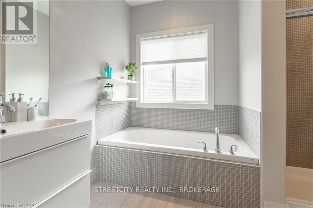 1221 Eagletrace Crt, London, Ontario  N6G 0K8 - Photo 49 - X8198950