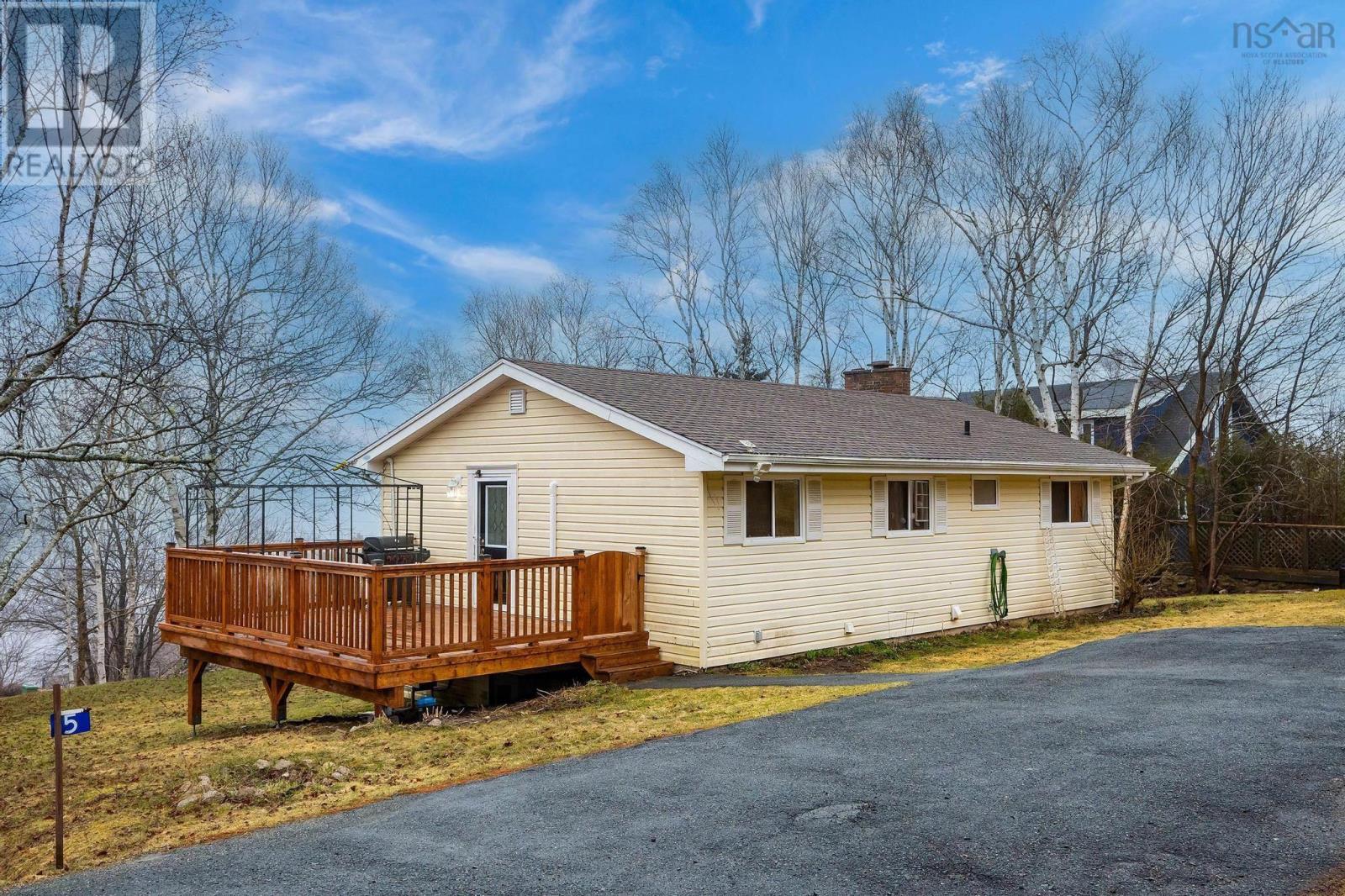 5 Ronda Drive, Porters Lake, Nova Scotia  B3E 1G8 - Photo 2 - 202406045