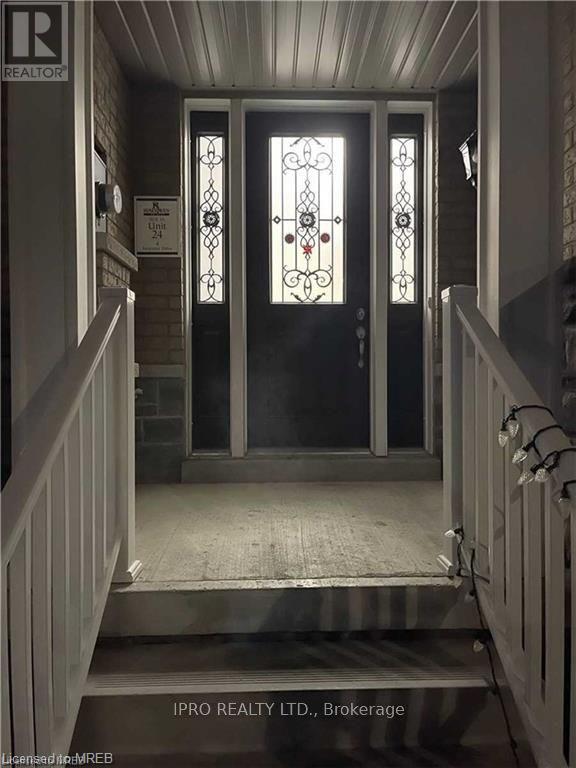 4 Bayonne Drive, Hamilton, Ontario  L8J 0L2 - Photo 2 - 40565992