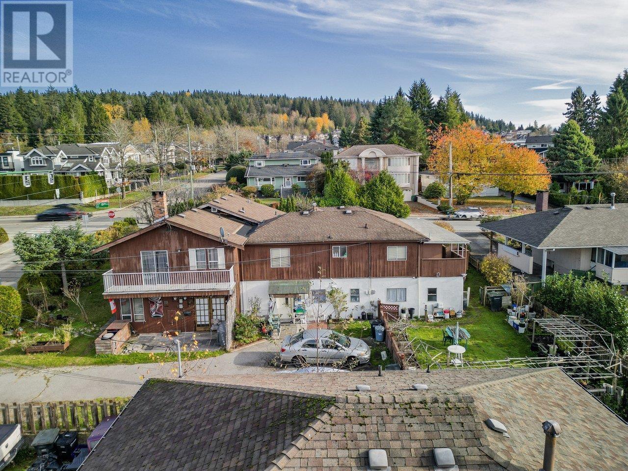 809-811 Duthie Avenue, Burnaby, British Columbia  V5A 2P9 - Photo 4 - R2865715
