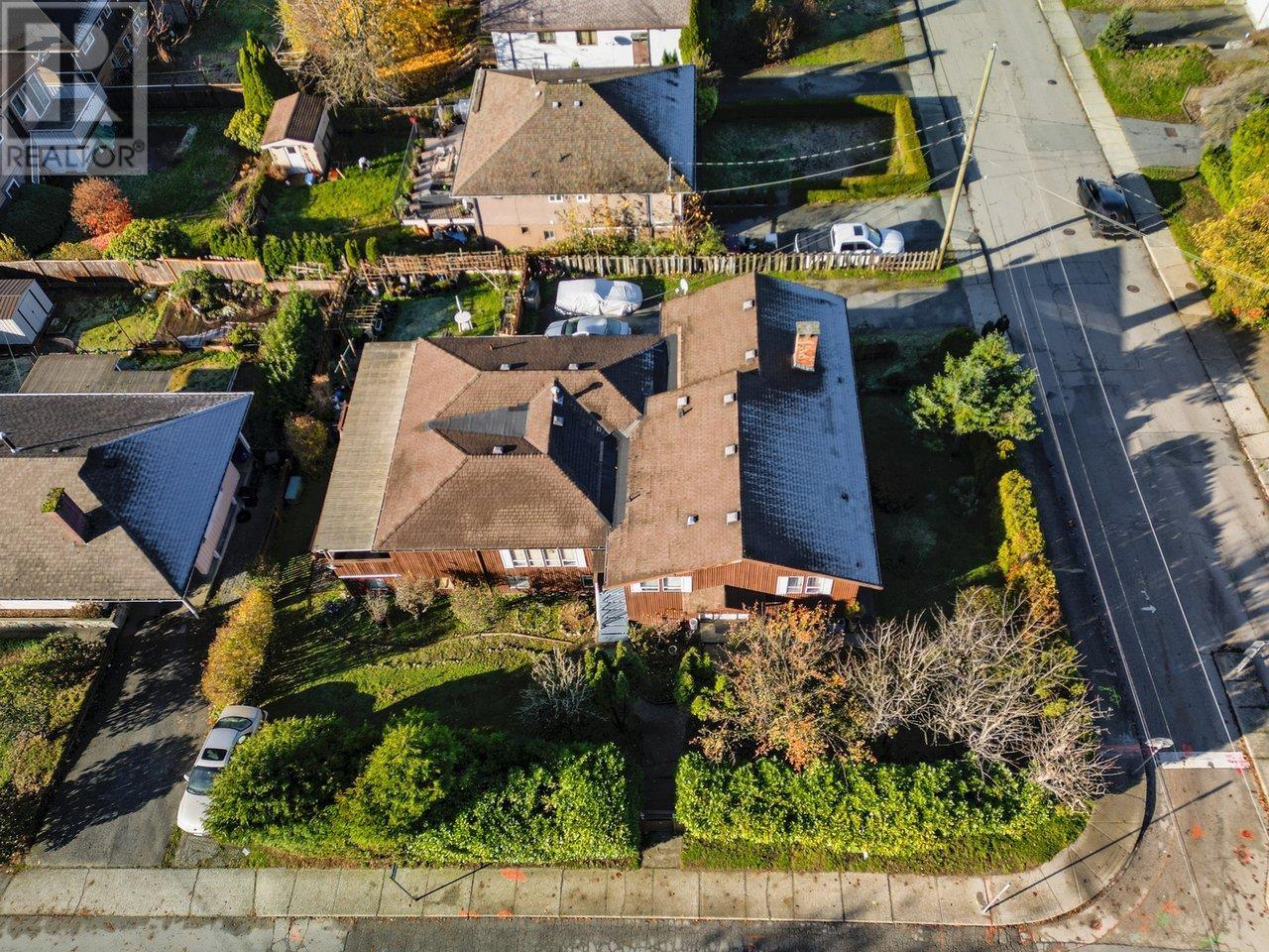 809-811 Duthie Avenue, Burnaby, British Columbia  V5A 2P9 - Photo 7 - R2865715