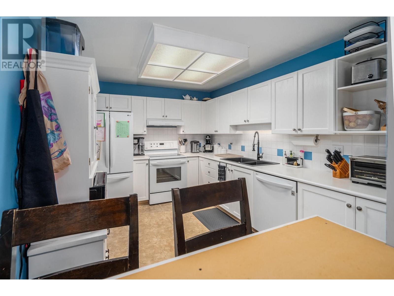 116 19121 Ford Road, Pitt Meadows, British Columbia  V3Y 2N2 - Photo 3 - R2865631