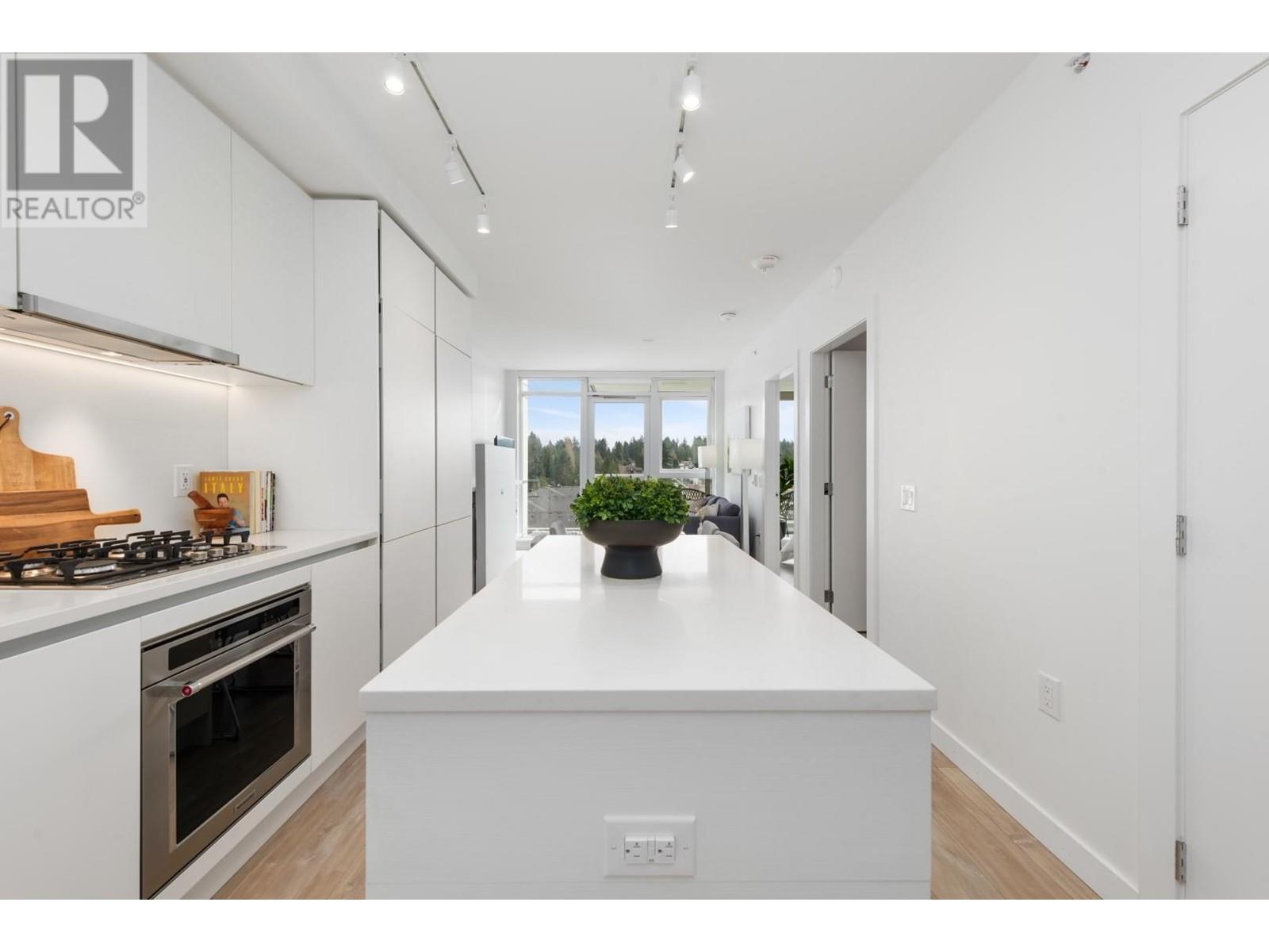 908 525 Foster Avenue, Coquitlam, British Columbia  V3J 0H6 - Photo 13 - R2865697