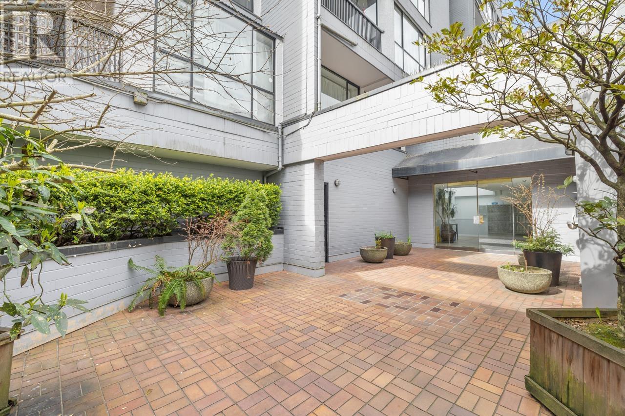 304 1270 Robson Street, Vancouver, British Columbia  V6E 3Z6 - Photo 5 - R2865713
