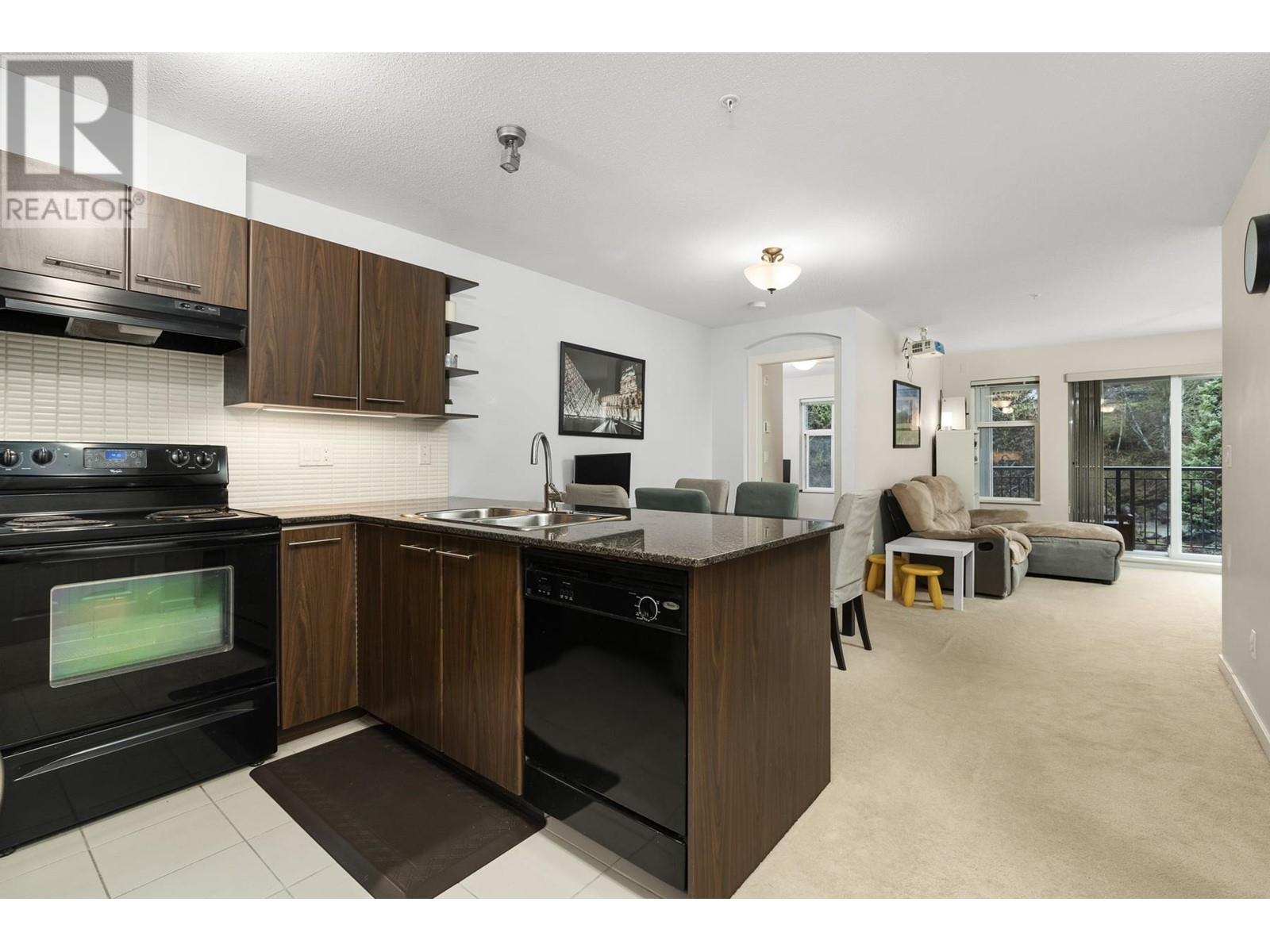 313 4768 Brentwood Drive, Burnaby, British Columbia  V5C 0C7 - Photo 4 - R2865738