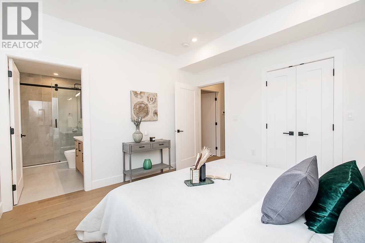 3564 Triumph Street, Vancouver, British Columbia  V5K 1V1 - Photo 13 - R2865746