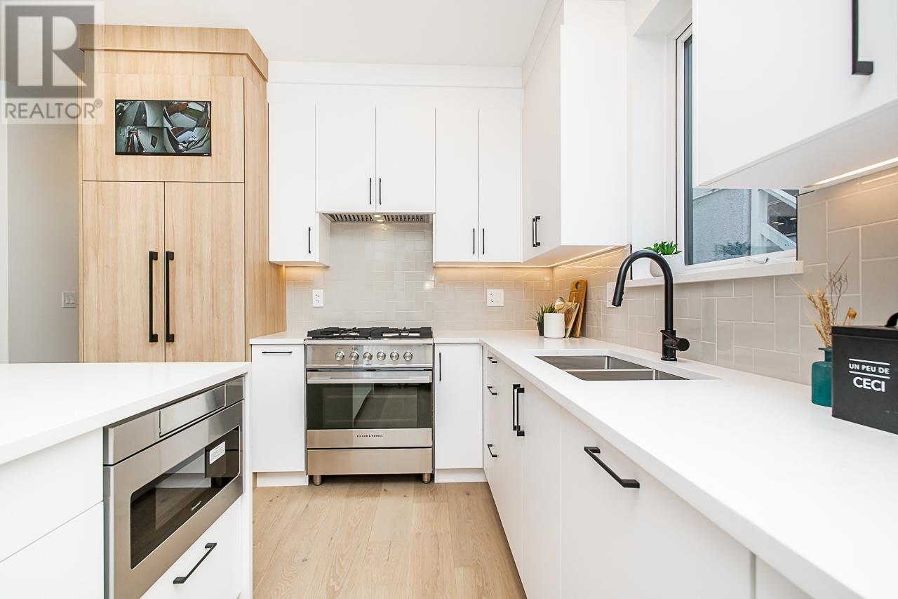 3564 Triumph Street, Vancouver, British Columbia  V5K 1V1 - Photo 9 - R2865746