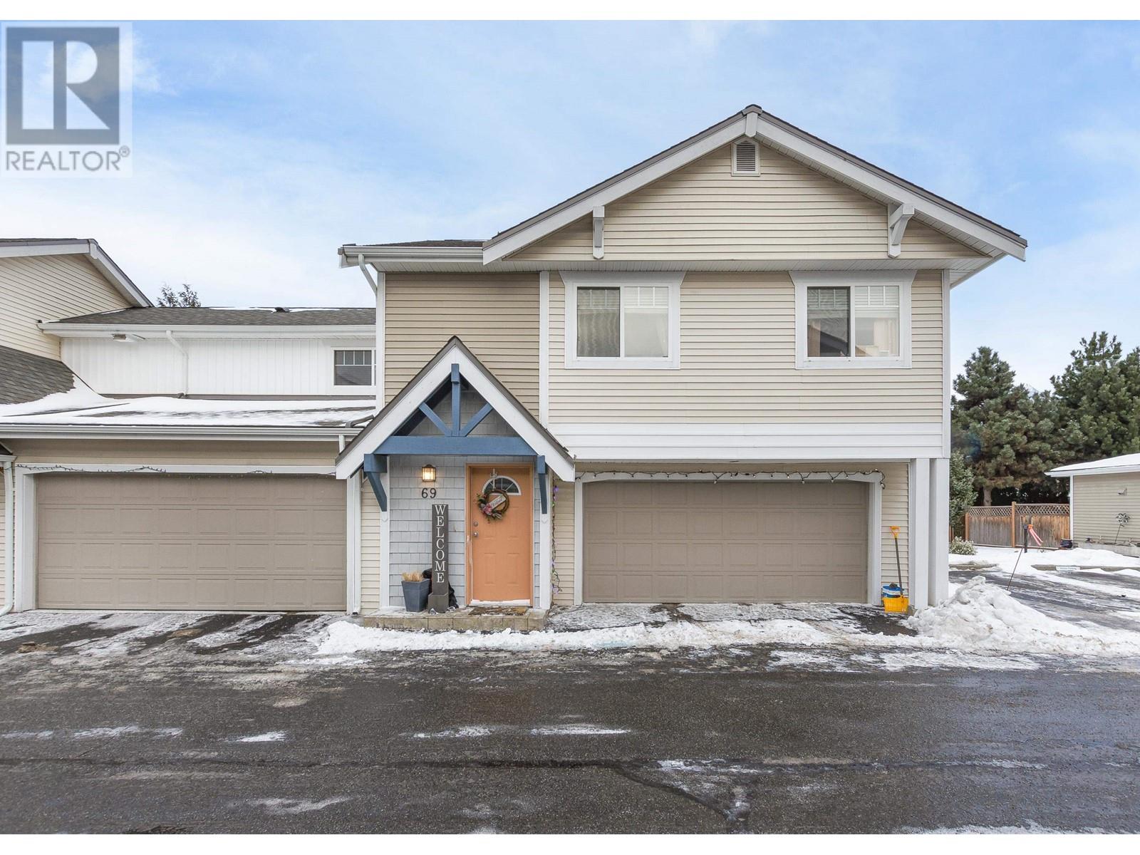 69 1821 Willow Crescent, Squamish, British Columbia  V8B 0L9 - Photo 1 - R2865763