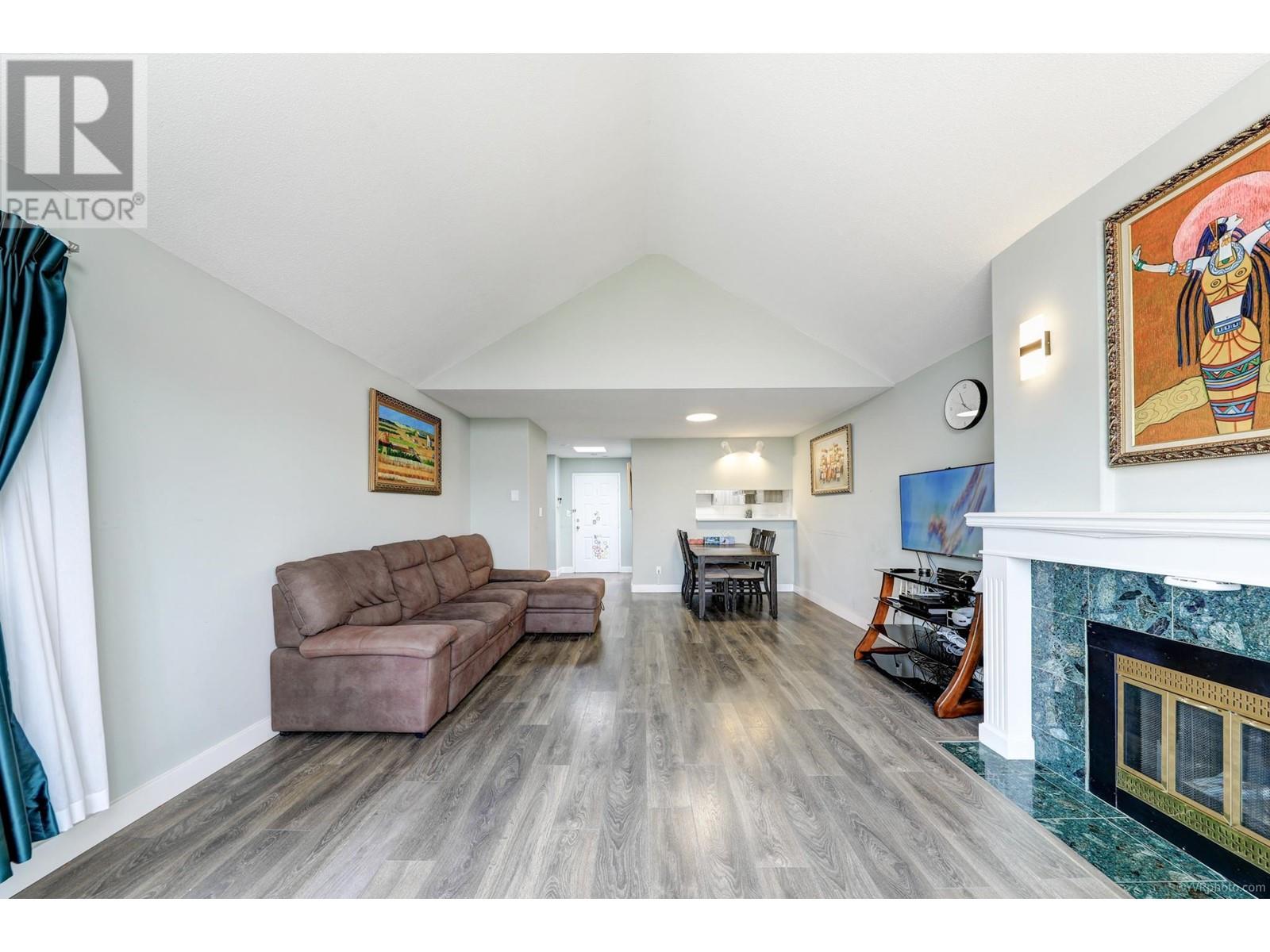 303 8120 Bennett Road, Richmond, British Columbia  V6Y 1N5 - Photo 4 - R2865764
