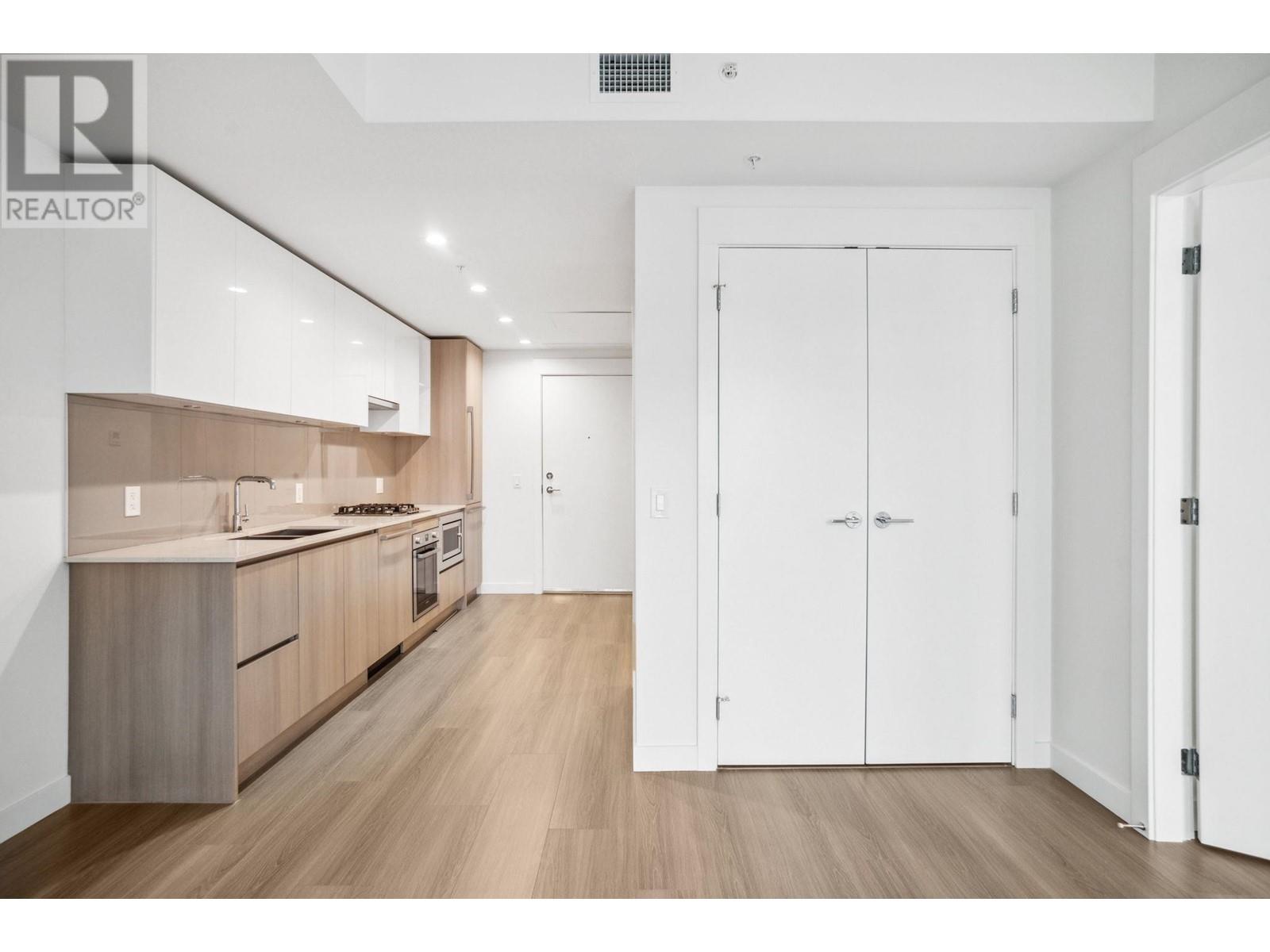 805 618 Carnarvon Street, New Westminster, British Columbia  V3E 1E9 - Photo 11 - R2865771