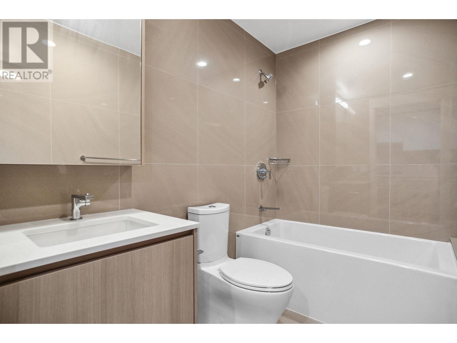 805 618 Carnarvon Street, New Westminster, British Columbia  V3E 1E9 - Photo 17 - R2865771