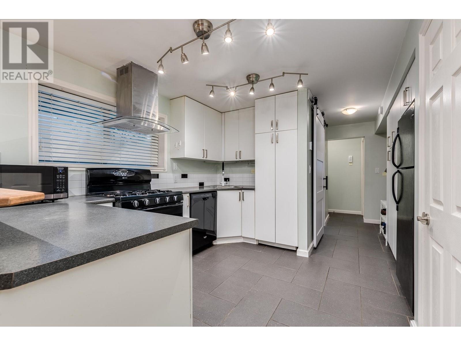 3671 Somerset Street, Port Coquitlam, British Columbia  V3B 5M3 - Photo 29 - R2865796