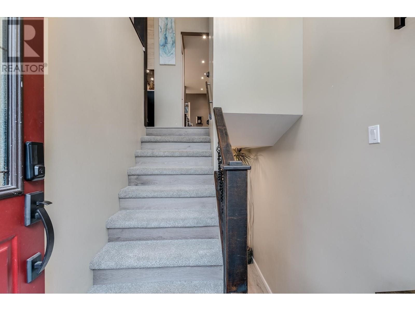 3671 Somerset Street, Port Coquitlam, British Columbia  V3B 5M3 - Photo 4 - R2865796