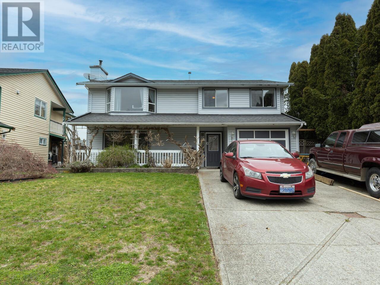 23441 Whippoorwill Avenue, Maple Ridge, British Columbia  V2X 9L8 - Photo 2 - R2865808