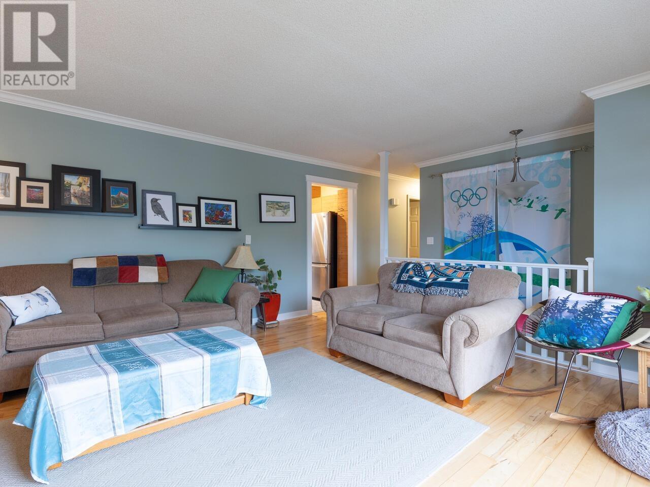 23441 Whippoorwill Avenue, Maple Ridge, British Columbia  V2X 9L8 - Photo 3 - R2865808
