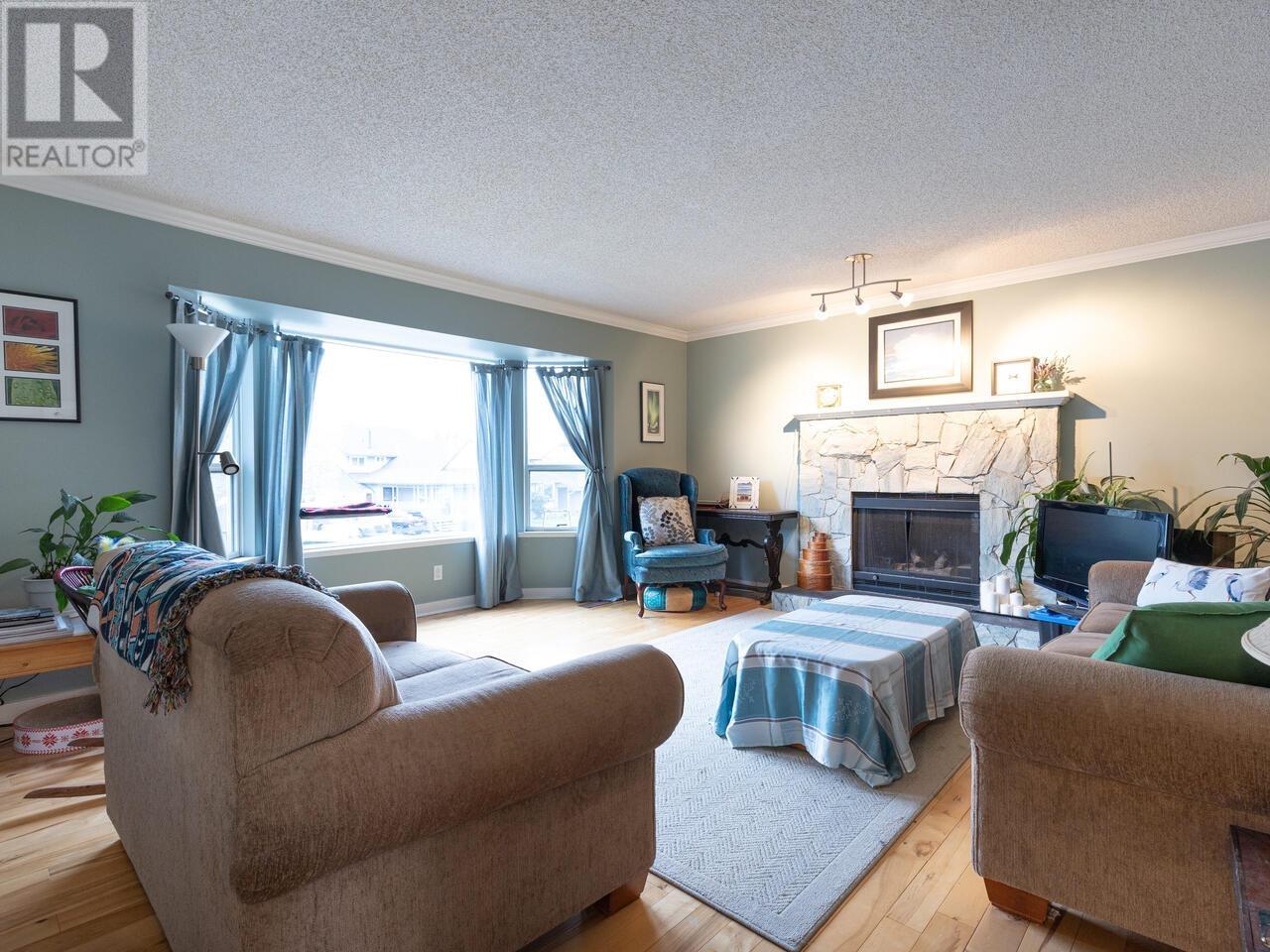 23441 Whippoorwill Avenue, Maple Ridge, British Columbia  V2X 9L8 - Photo 4 - R2865808