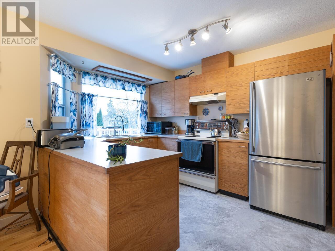 23441 Whippoorwill Avenue, Maple Ridge, British Columbia  V2X 9L8 - Photo 5 - R2865808