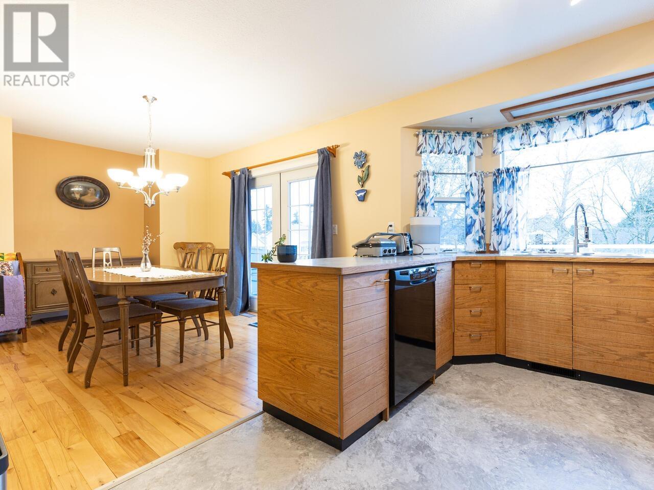 23441 Whippoorwill Avenue, Maple Ridge, British Columbia  V2X 9L8 - Photo 6 - R2865808