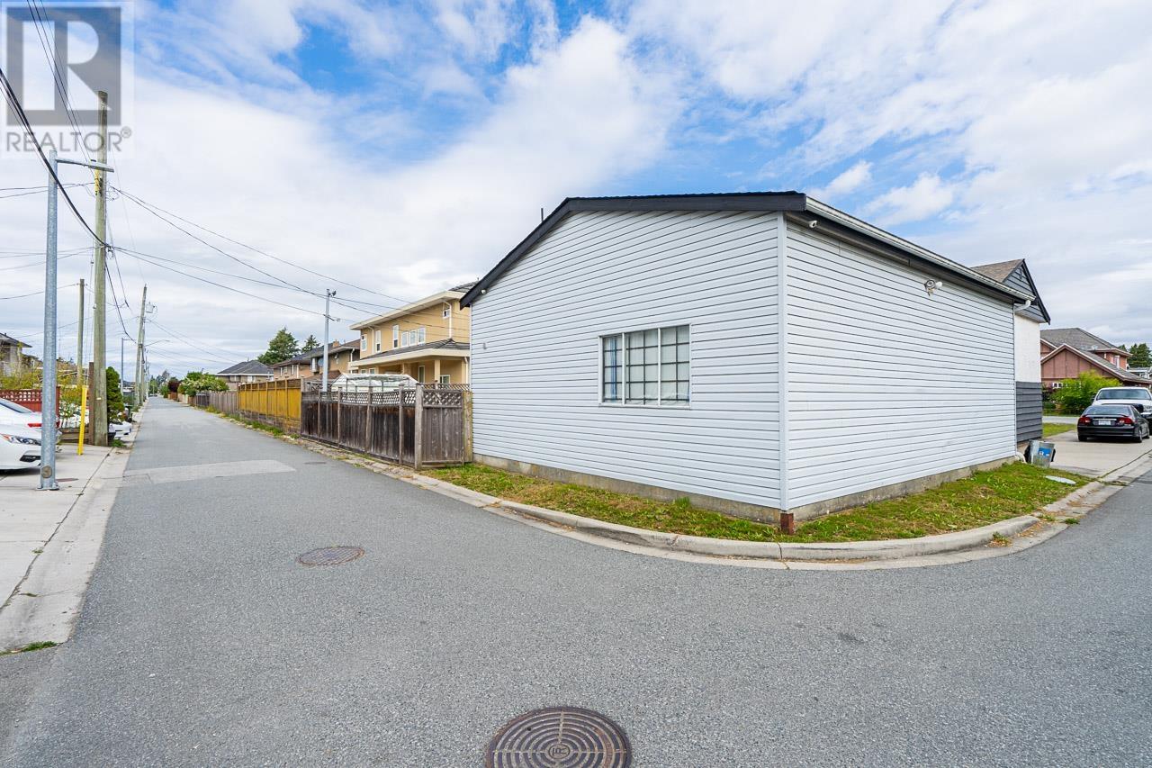 10700 Aragon Road, Richmond, British Columbia  V7A 3E9 - Photo 32 - R2865811