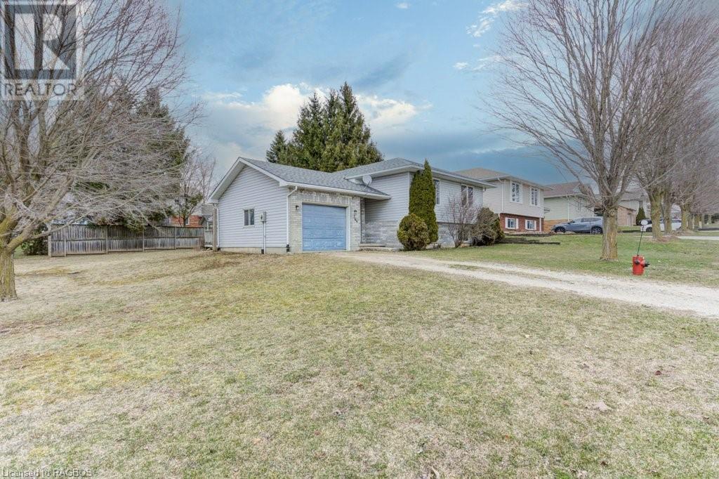 769 Princess Princess Street, Mount Forest, Ontario  N0G 2L3 - Photo 2 - 40564170