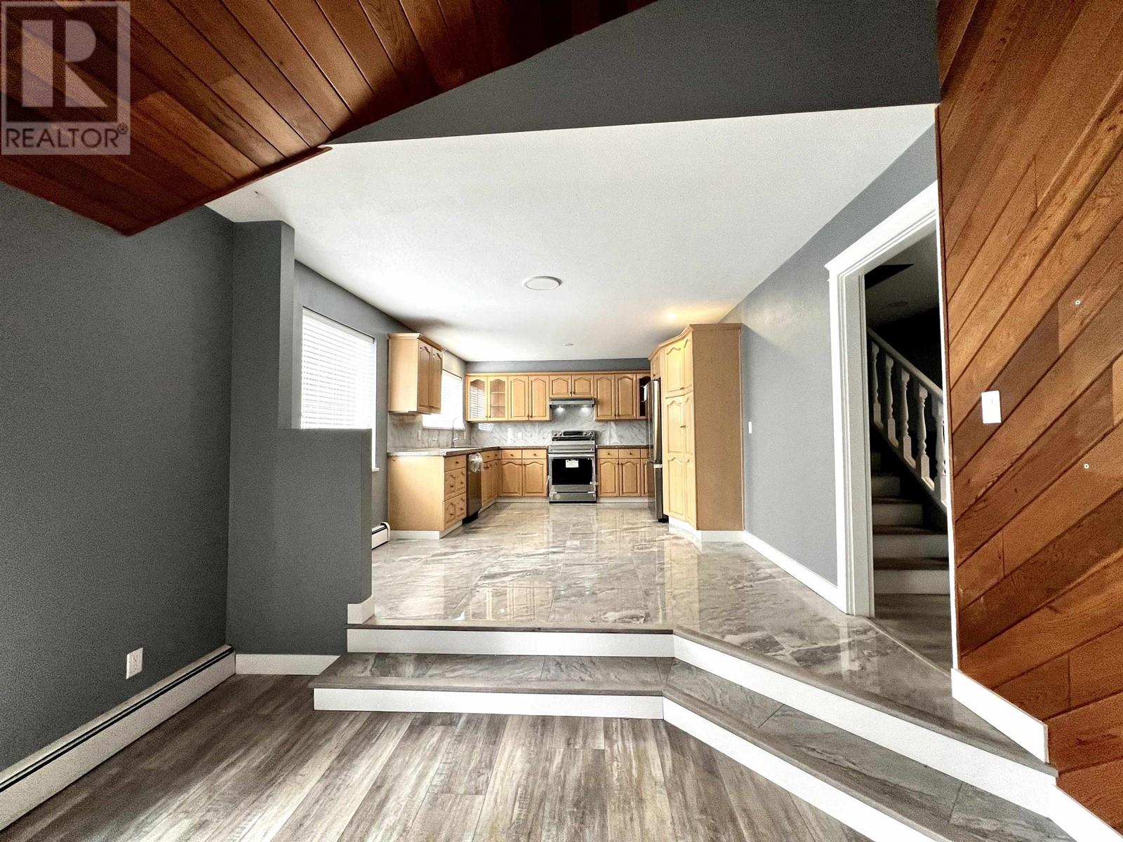 7462 Redrooffs Road, Halfmoon Bay, British Columbia  V7Z 1C3 - Photo 11 - R2865638