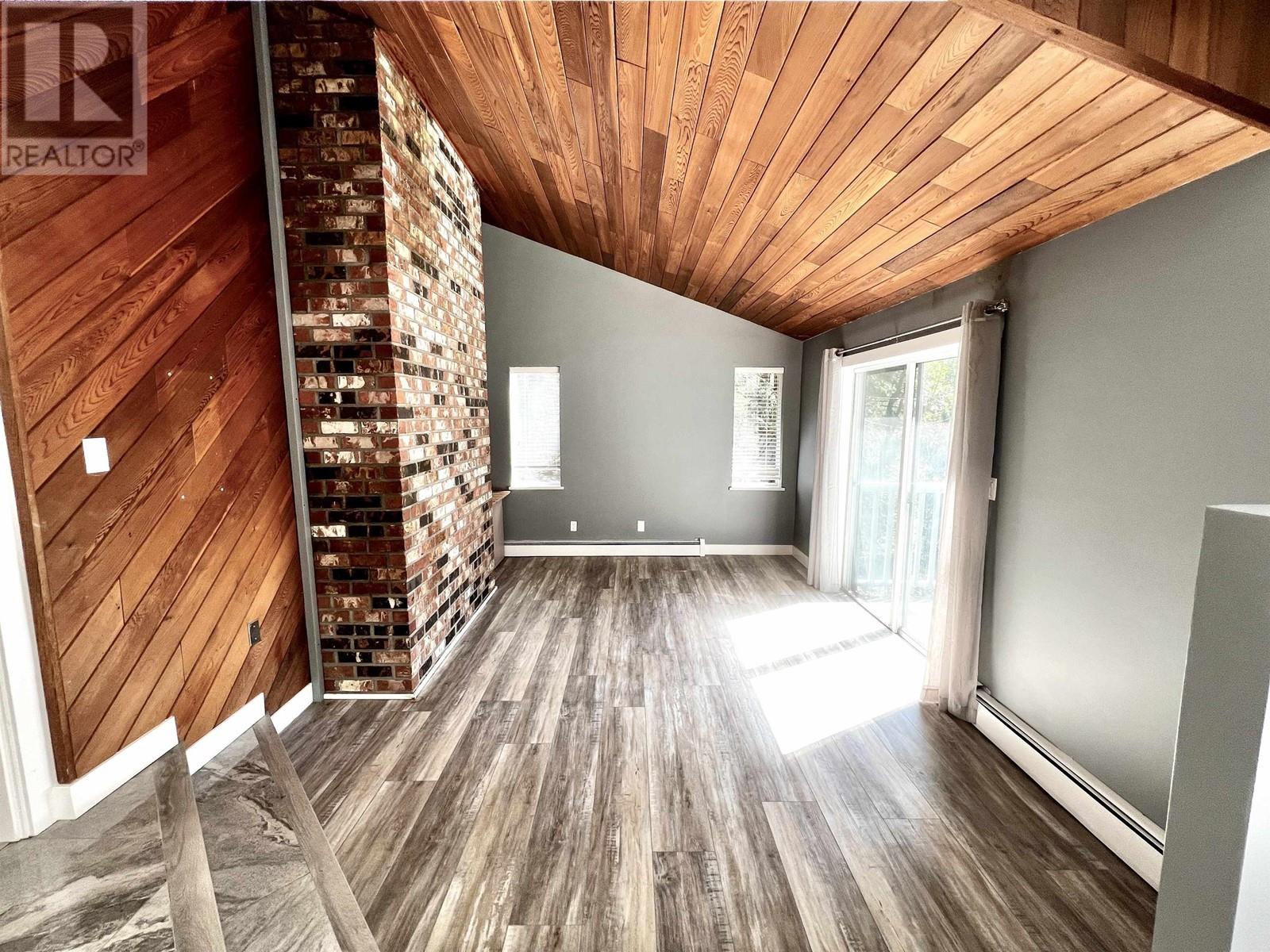 7462 Redrooffs Road, Halfmoon Bay, British Columbia  V7Z 1C3 - Photo 12 - R2865638