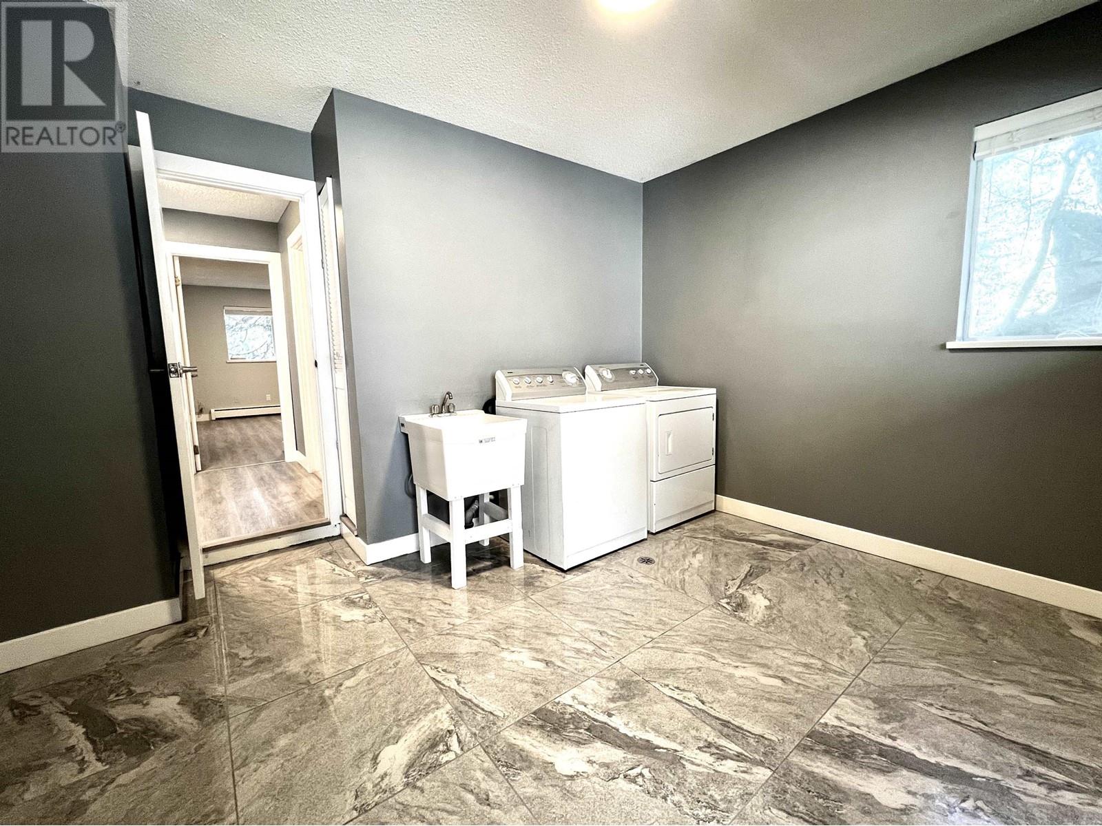 7462 Redrooffs Road, Halfmoon Bay, British Columbia  V7Z 1C3 - Photo 28 - R2865638