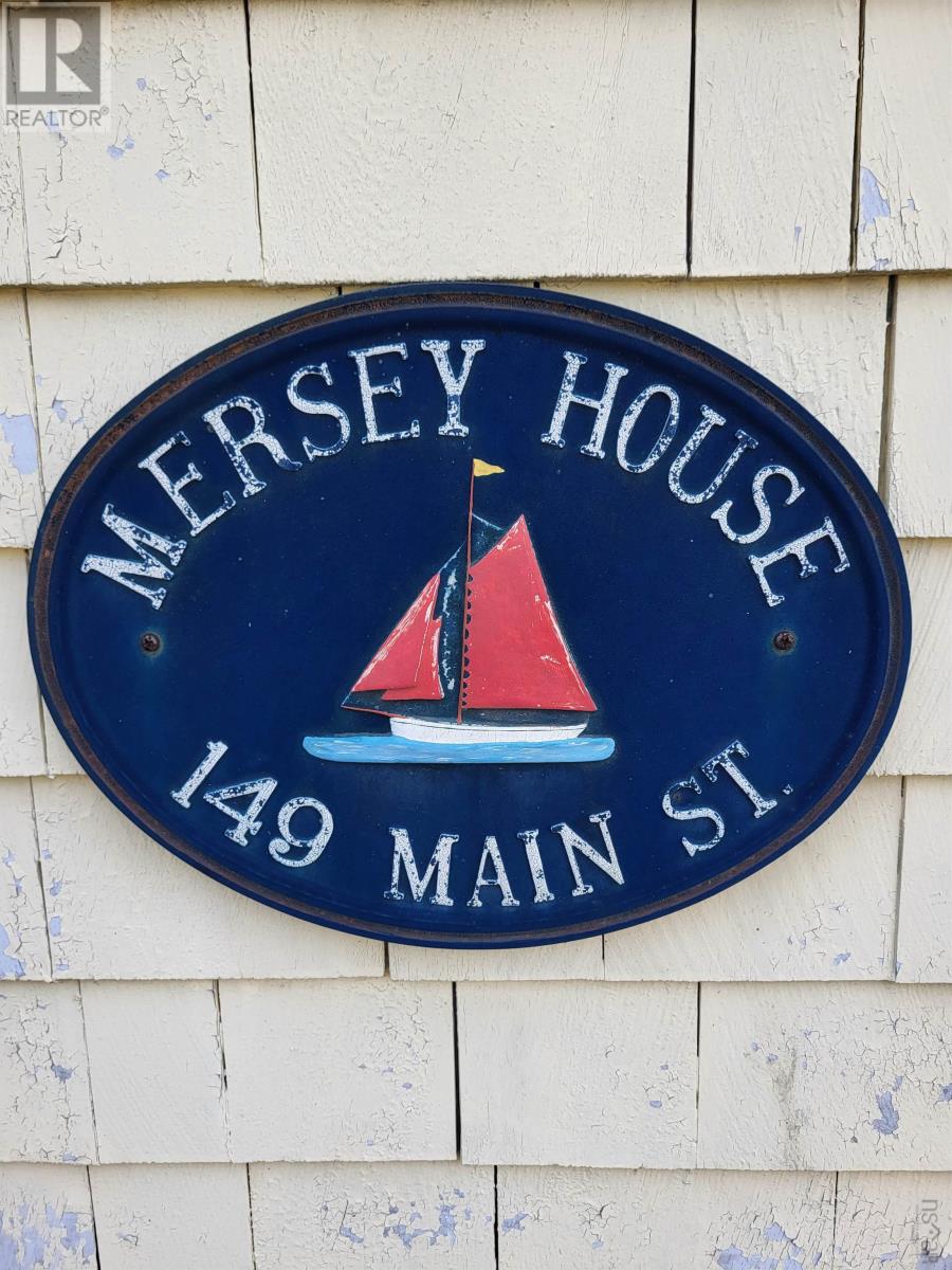149 Main Street, Liverpool, Nova Scotia  B0T 1K0 - Photo 2 - 202405989
