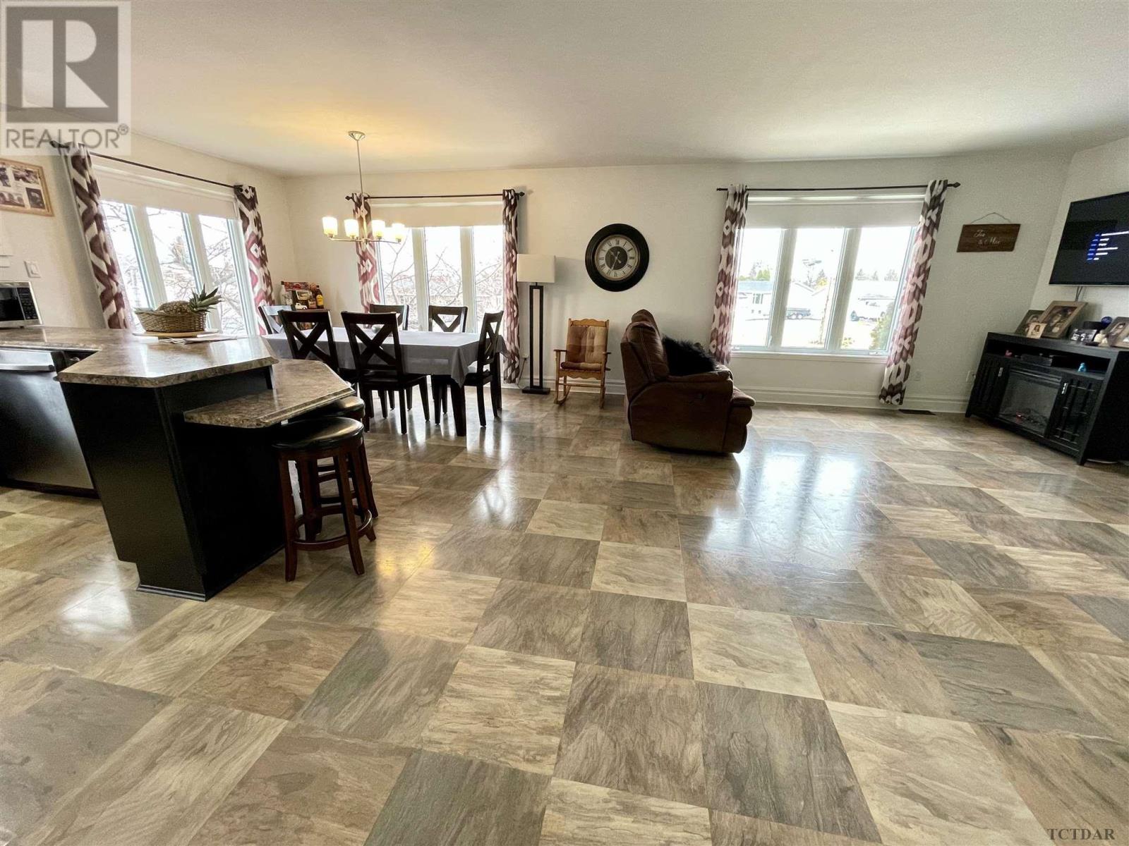 253 Crystal Cres, Temiskaming Shores, Ontario  P0J 1P0 - Photo 24 - TM240603