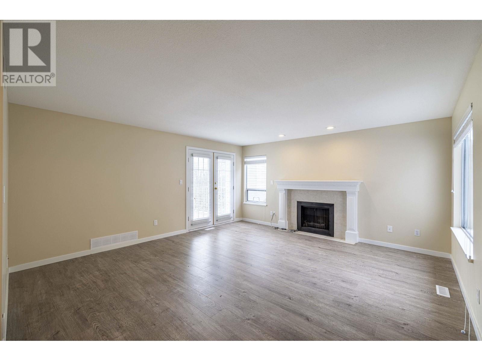 470 Riverview Crescent, Coquitlam, British Columbia  V3C 4X9 - Photo 9 - R2865894