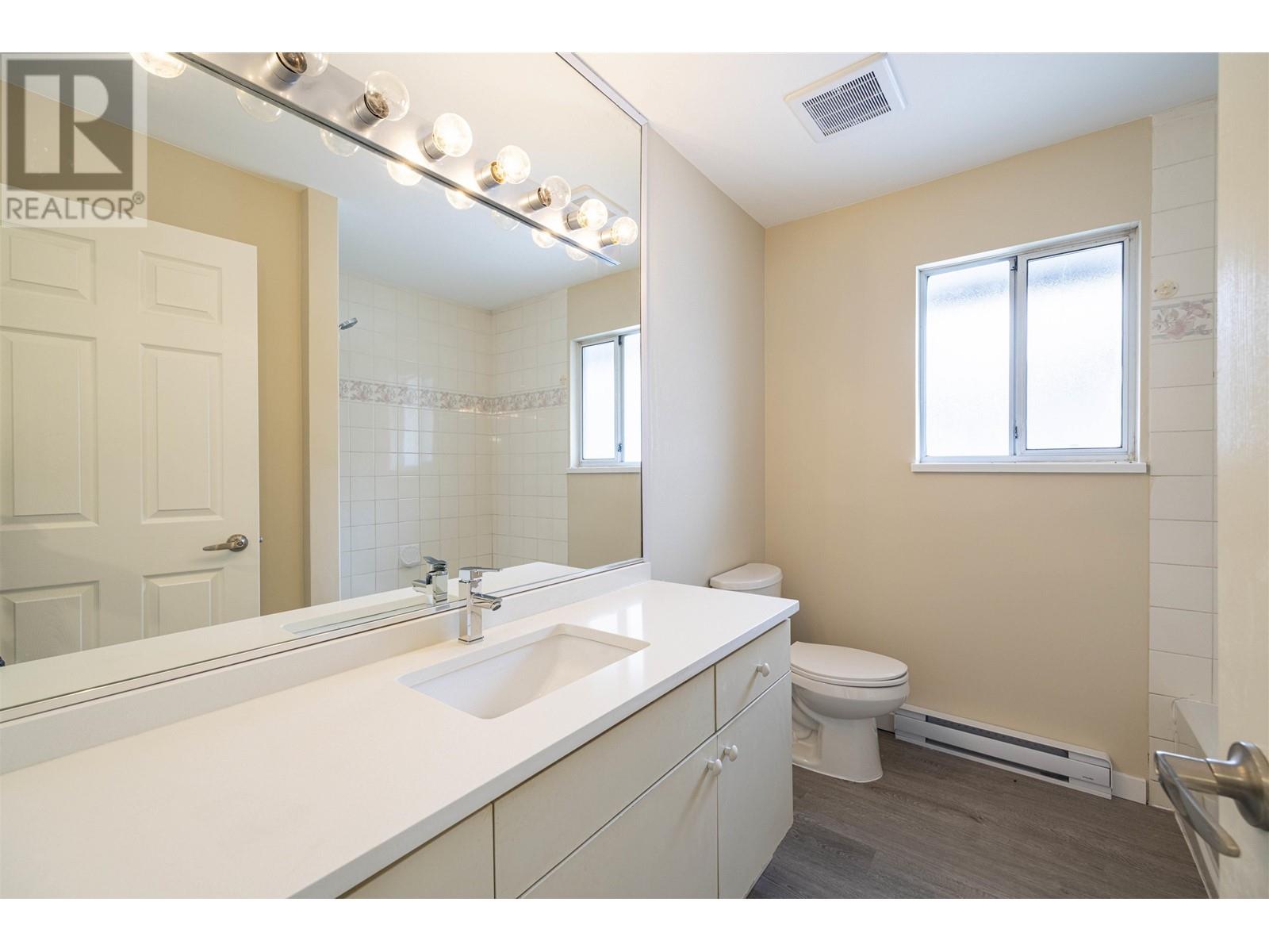 470 Riverview Crescent, Coquitlam, British Columbia  V3C 4X9 - Photo 26 - R2865894