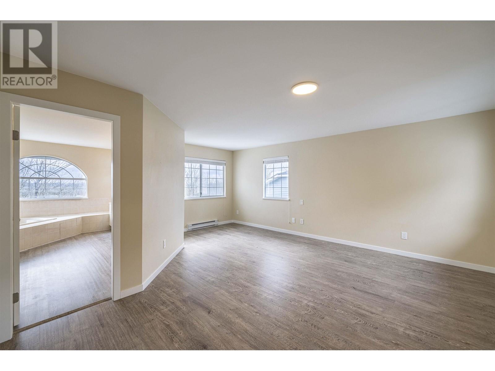 470 Riverview Crescent, Coquitlam, British Columbia  V3C 4X9 - Photo 21 - R2865894