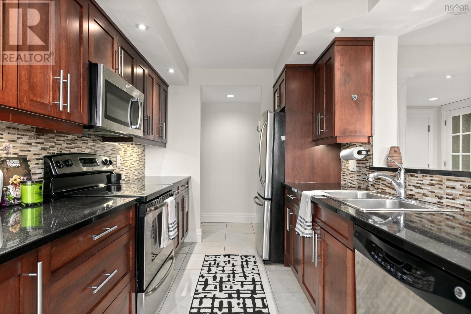 1113 45 Vimy Avenue, Halifax, Nova Scotia  B3M 4C5 - Photo 7 - 202406037