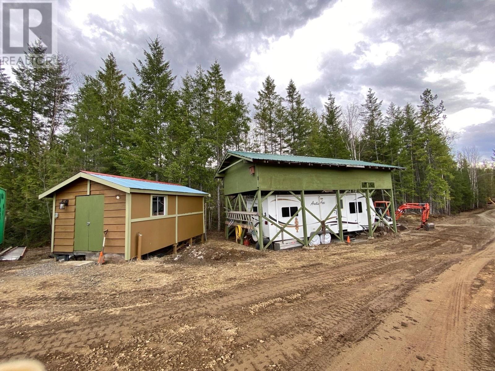 1077 Clearwater Valley Rd, Clearwater, British Columbia  V0E 1N1 - Photo 36 - 177553