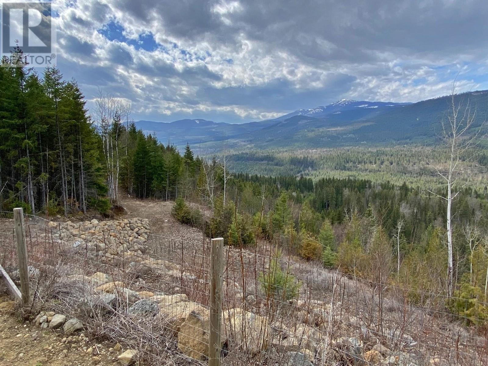 1077 Clearwater Valley Rd, Clearwater, British Columbia  V0E 1N1 - Photo 42 - 177553