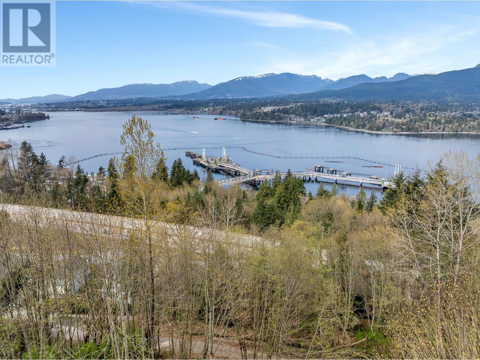 7235 Bayview Drive, Burnaby, British Columbia  V5A 4T3 - Photo 17 - R2865843