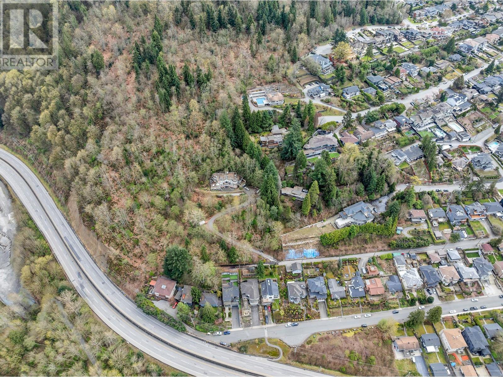 7356 Braeside Drive, Burnaby, British Columbia  V5A 1G1 - Photo 2 - R2865846