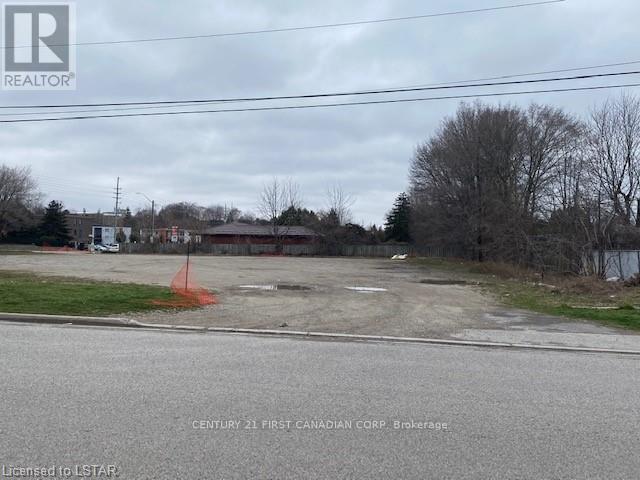 219 Commissioners Rd W, London, Ontario  N6B 1R1 - Photo 3 - X8200166