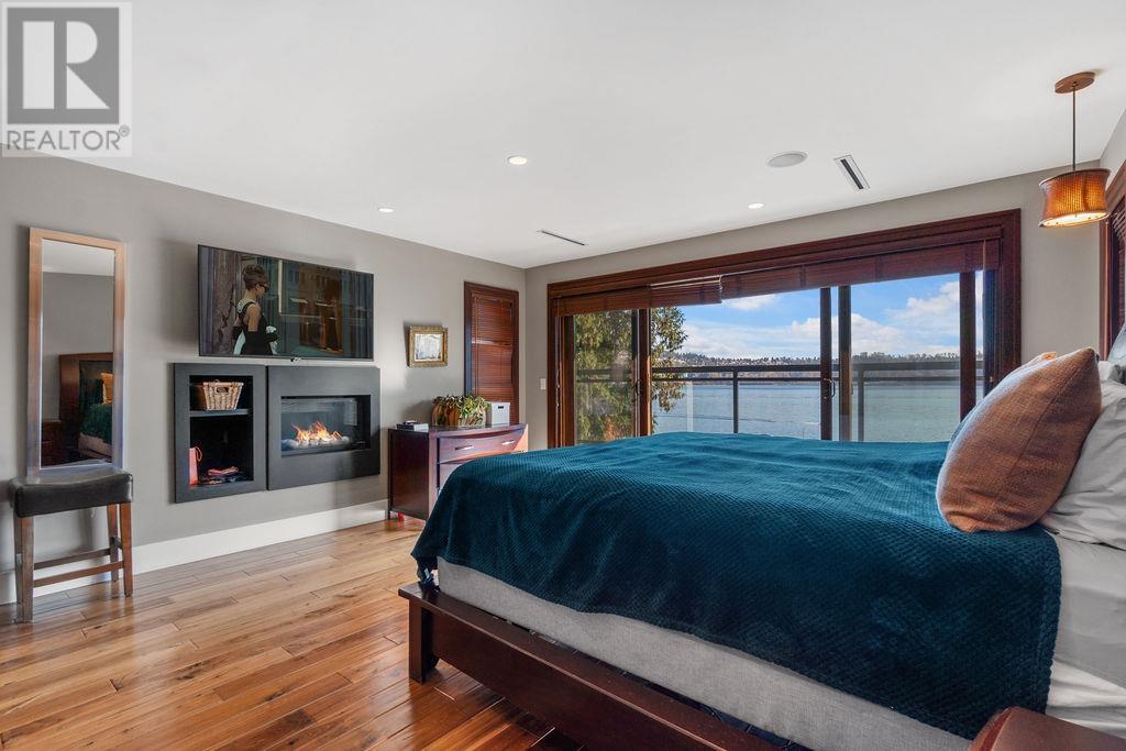3765 Dollarton Highway, North Vancouver, British Columbia  V7G 1A1 - Photo 11 - R2865635