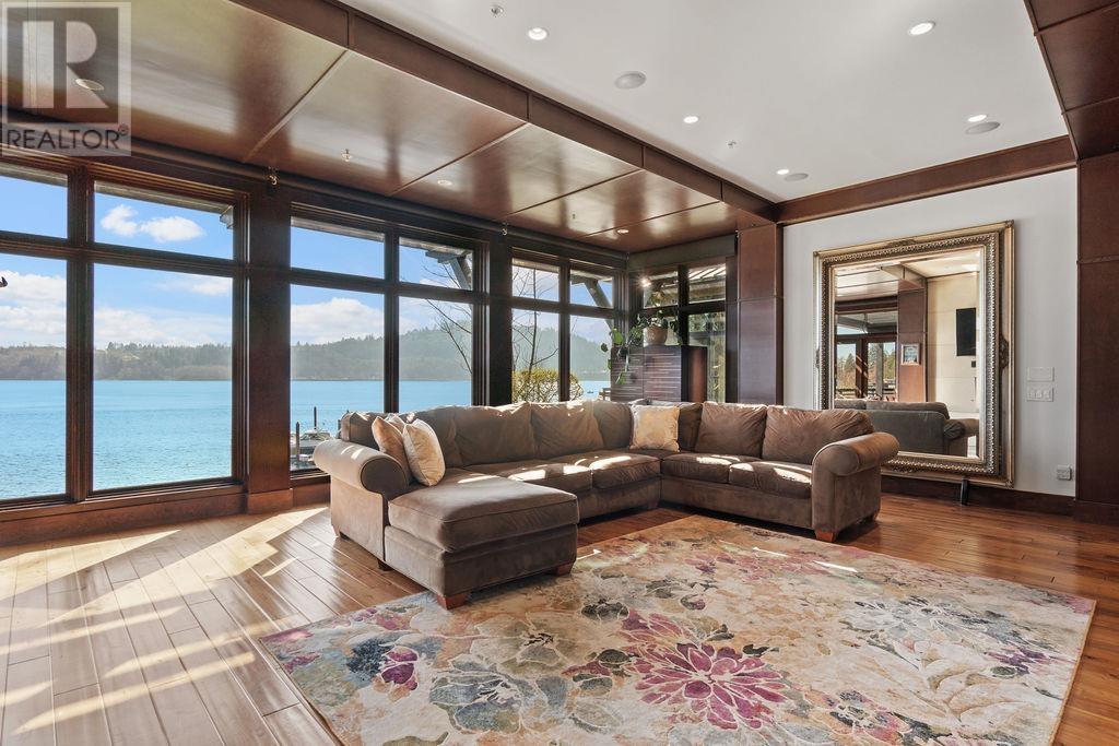 3765 Dollarton Highway, North Vancouver, British Columbia  V7G 1A1 - Photo 5 - R2865635