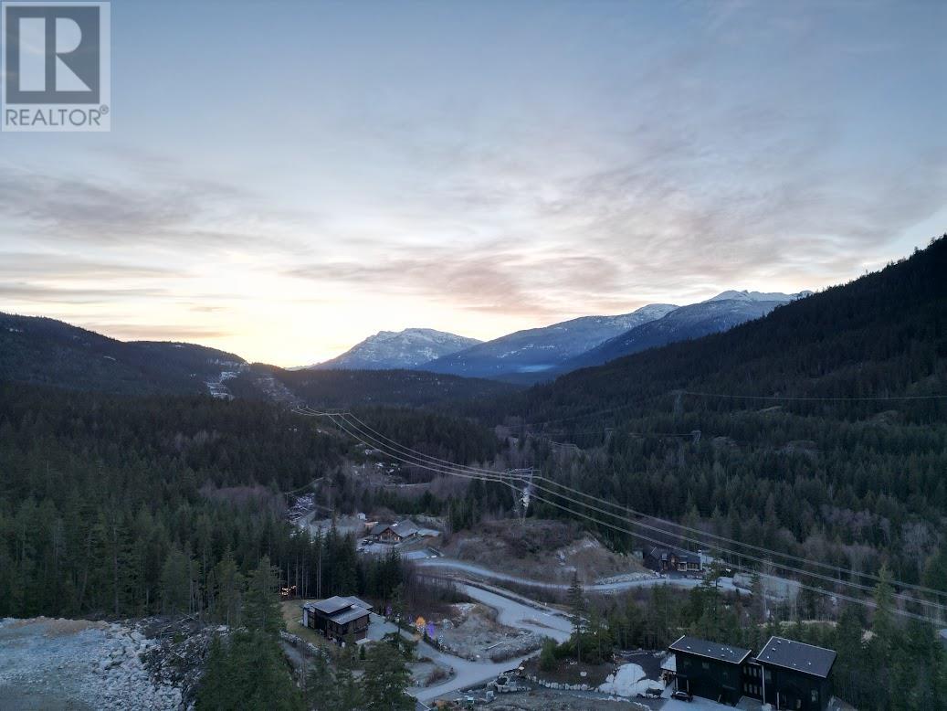 9253 Wedgemount Plateau Drive, Whistler, British Columbia  V8E 1M1 - Photo 3 - R2865994